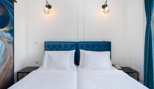 Habitación superior con 1 cama doble o 2 individuales
