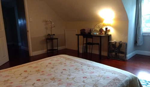 Habitación económica, 1 cama doble, no fumadores, baño compartido