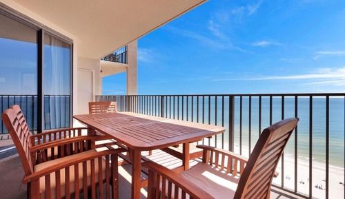 Apartamento, varias camas, balcón, vistas al mar