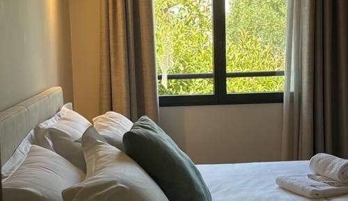 Apartamento, 3 habitaciones, terraza, vistas al jardín