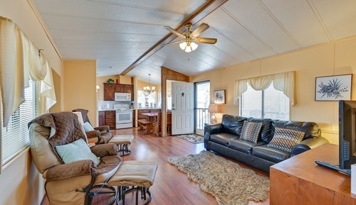House (2 Bedrooms)