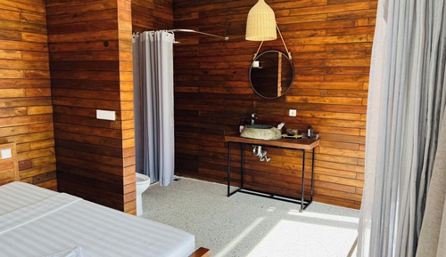 Habitación Deluxe doble, 1 cama de matrimonio grande, vistas al jardín