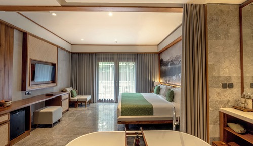 Family Rooftop Pool Villa