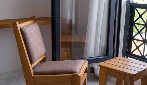 Deluxe Room with Mountain View and Balcony