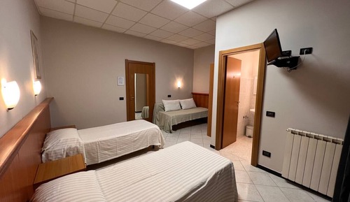 Habitación cuádruple económica