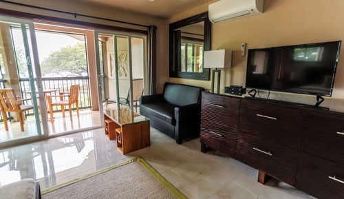 Suite estudio de lujo, 1 cama de matrimonio grande, vistas a la playa, frente al mar