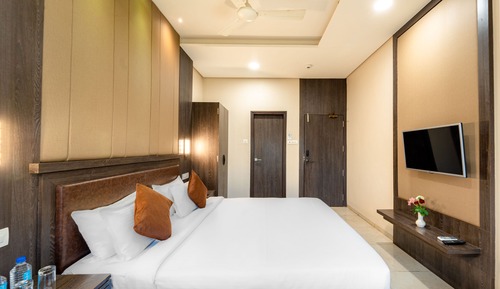 Habitación ejecutiva doble, 1 cama de matrimonio grande, vistas a la ciudad