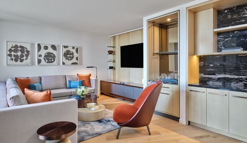 Suite (Metropolitan)