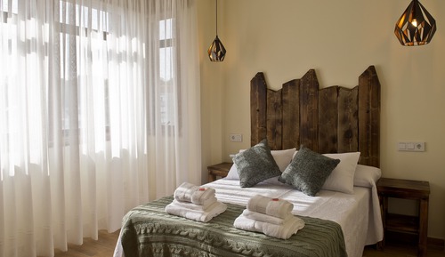 Habitación individual estándar, 1 cama doble, baño privado, vistas a la ciudad (12)