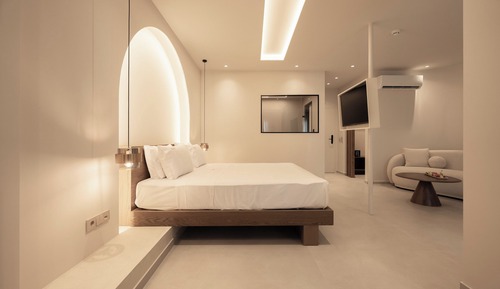 Deluxe Sea View Suite