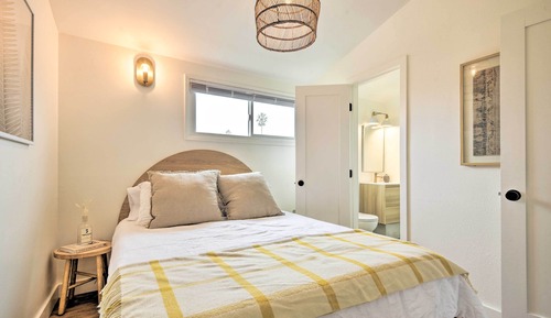 Casa (2 Bedrooms)