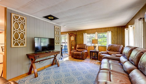 House (2 Bedrooms)