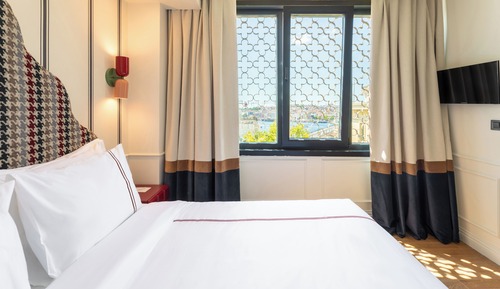 Deluxe Sea View Room
