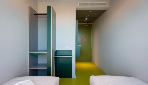 Habitación estándar con 2 camas individuales, baño privado
