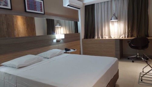 Habitación estándar con 1 cama doble o 2 individuales, 1 habitación