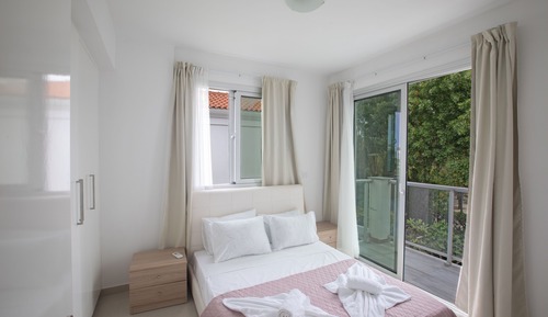 Villa, balcón, vistas al jardín