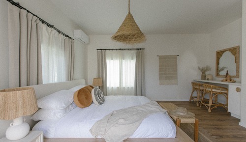 Habitación Deluxe, 1 cama de matrimonio grande, en la zona del patio