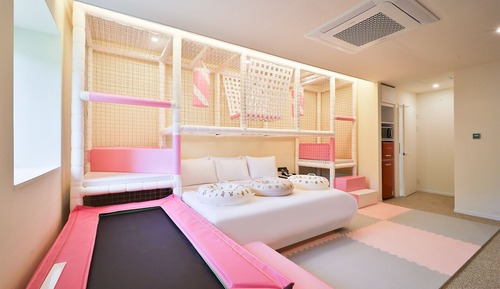 Pinky Pinky Indians Pool Room