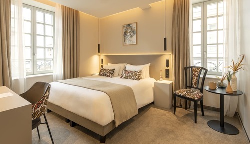 Habitación superior, 1 cama de matrimonio, no fumadores