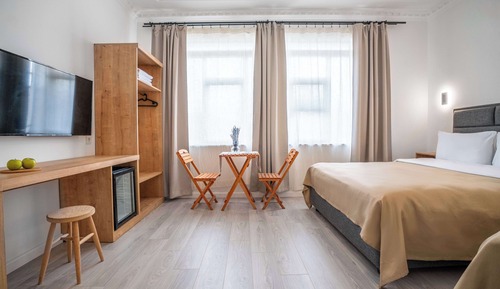 Habitación Confort, varias camas, no fumadores, vistas a la ciudad