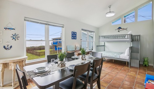 Casa (2 Bedrooms)