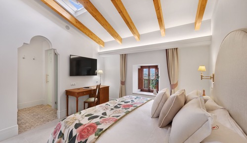 Habitación Deluxe doble (Abuhardillada I)