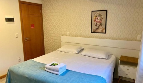 Habitación Deluxe con 2 camas individuales, 1 cama de matrimonio