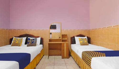 Habitación triple económica