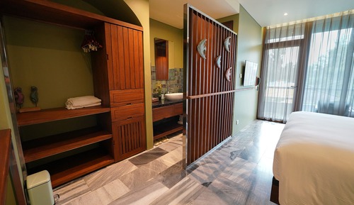 Habitación de lujo, vistas a la piscina