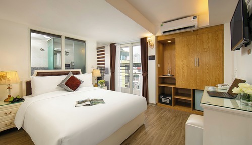 Habitación sénior doble, balcón, vistas a la ciudad