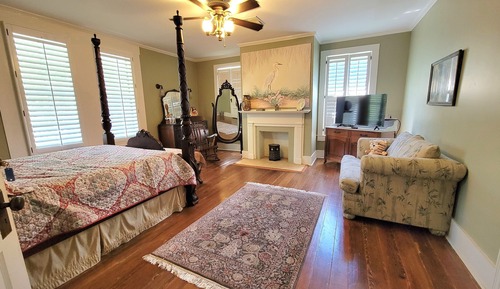 Exclusive Room