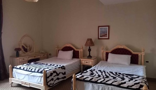 Habitación estándar con 1 cama doble o 2 individuales