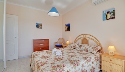 Apartamento, 2 habitaciones, fumadores, acceso a la piscina