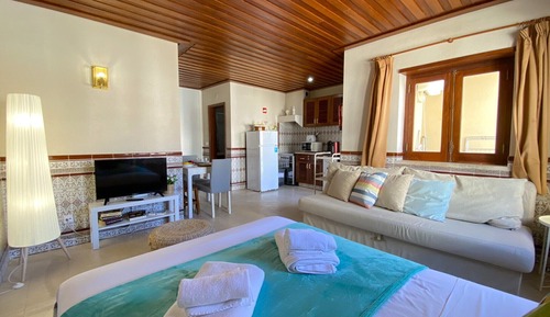Studio, Terrace, Sea Facing