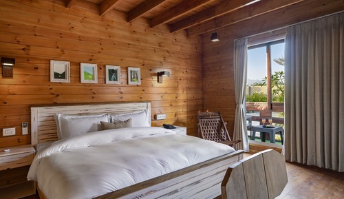 Habitación superior, 1 cama de matrimonio grande, vistas a la montaña