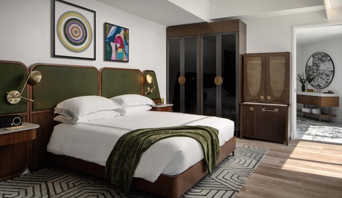 Suite estudio, en esquina