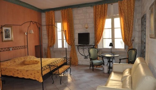 Habitación superior, 1 cama de matrimonio grande con sofá cama