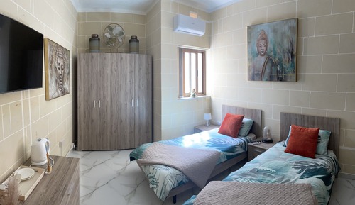 Habitación de lujo con 2 camas individuales