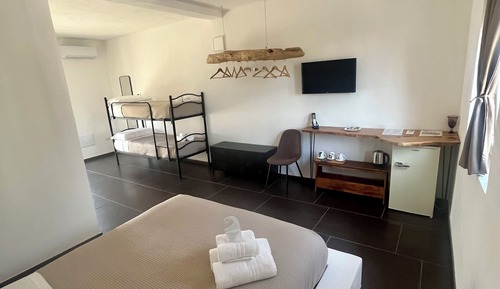 Habitación cuádruple (8)