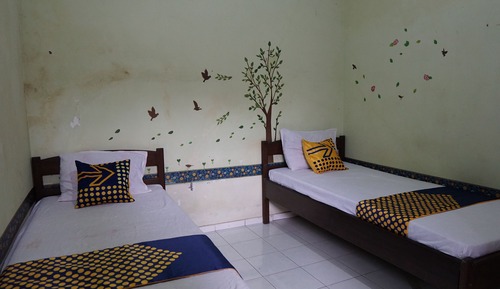 Habitación con 2 camas individuales