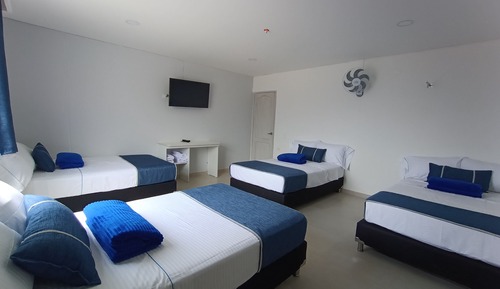 Habitación cuádruple estándar