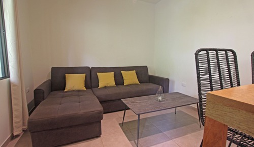 Apartamento económico, vistas al jardín