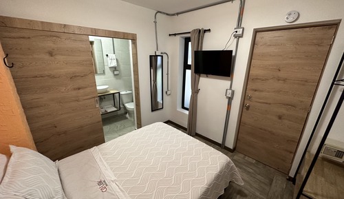 Habitación estándar doble, 1 cama doble, baño privado