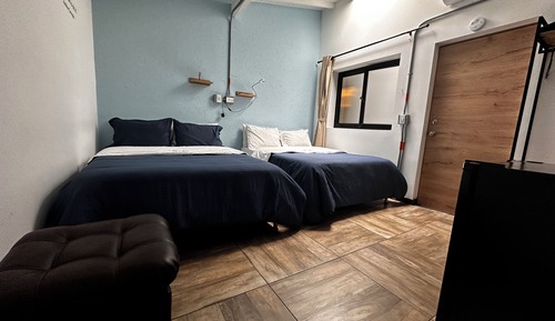 Habitación cuádruple Confort, baño privado