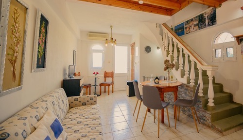 Casa familiar, 2 habitaciones, 2 baños, junto a la montaña (Yiannis' Maizonette Ancient Olympia)