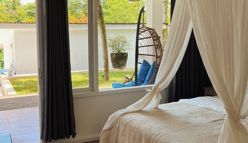 Habitación Confort doble, 1 cama de matrimonio grande, vistas a la piscina