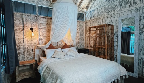 Bungalow Confort, 1 cama de matrimonio grande, vistas al río