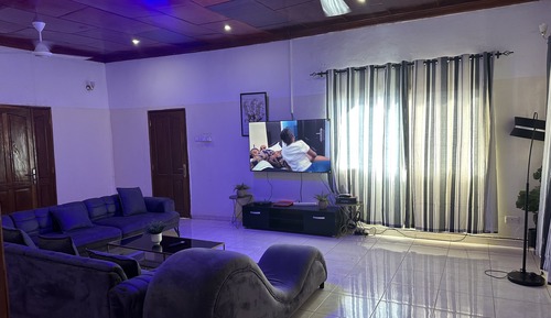 Apartamento, 2 habitaciones, fumadores, balcón