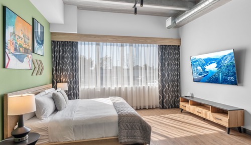 Suite estudio Confort, 1 cama de matrimonio grande con sofá cama