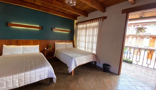 Habitación estándar, varias camas, vistas al complejo turístico